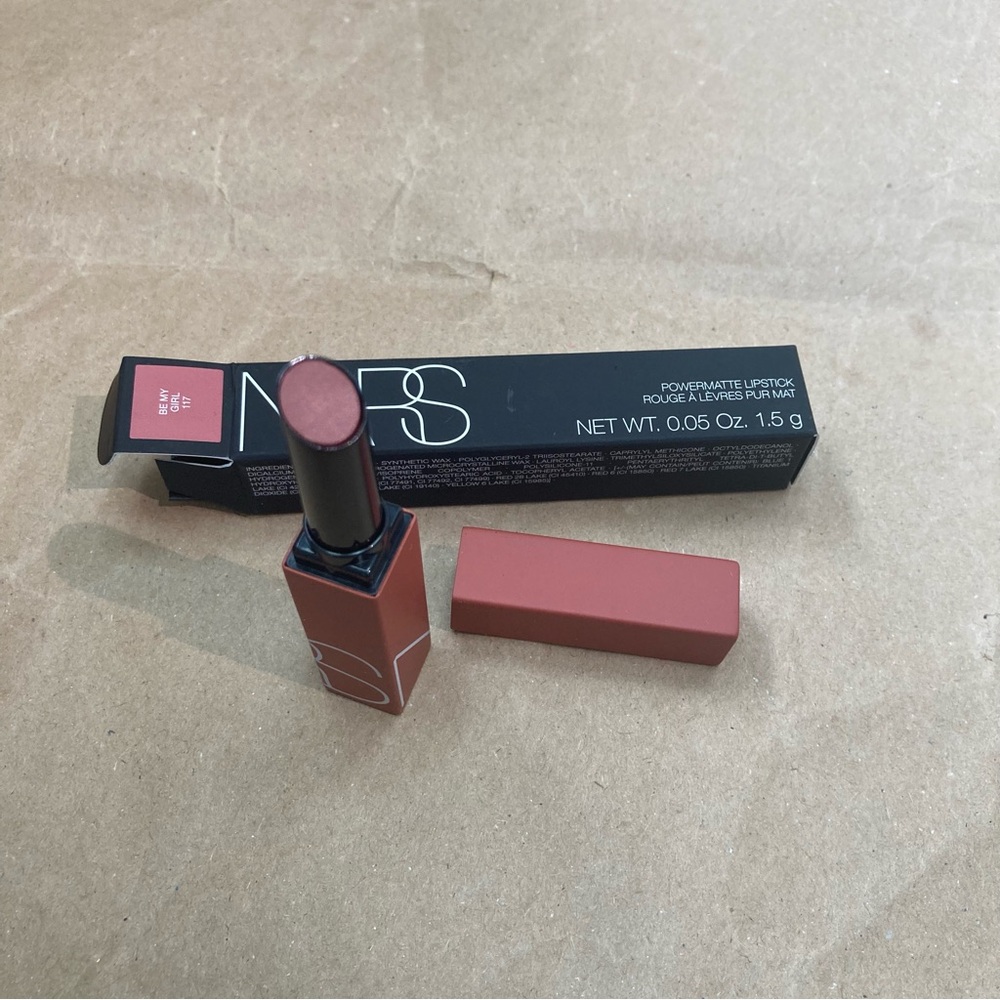 Nars lipstick (be my Girl)